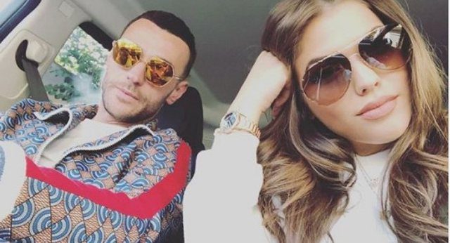 “Pse e urove për ditëlindje mamanë e Stresit? A mendon të ktheheni bashkë?”, ja si i përgjigjet Keisi pyetjeve të ndjekësve