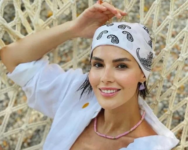 Fansat akuzojnë “Elifin” për ndërhyrje estetike, a kanë të drejtë?