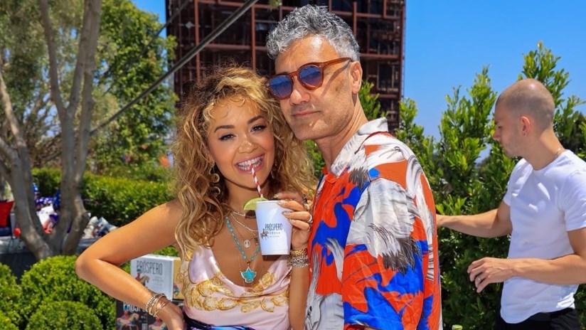 Rita Ora e paska seriozisht me lidhjen e re, megjithëse u duk ndryshe