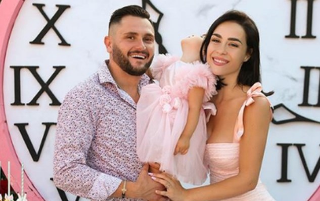 Një fëmijë i dytë? Besi është tipik shqiptar ndërsa Xhensila mendon për Ajkën