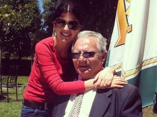 1 vit pa të atin, Rudina Dembacaj shfaq anën e saj më të dhembshur