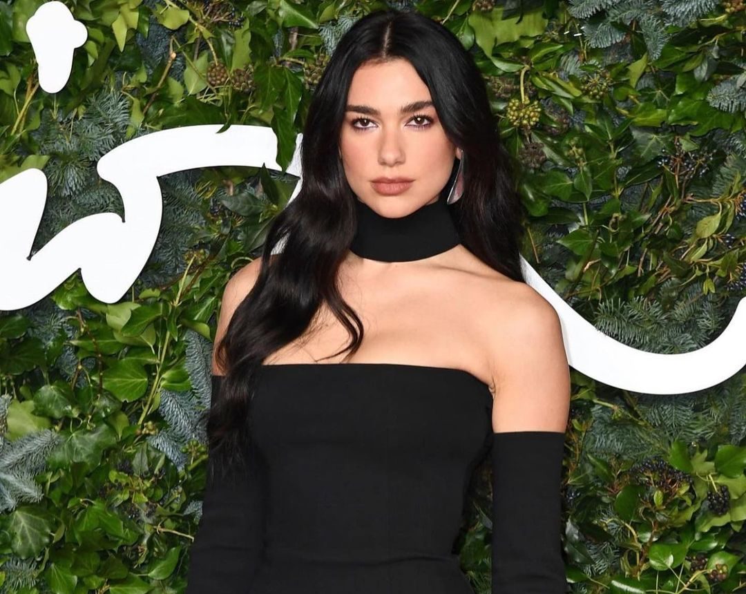 Dua Lipa as nuk ka ndërmend t’i ndahet sukseseve në muzikë (edhe pa bërë gjë hiç)