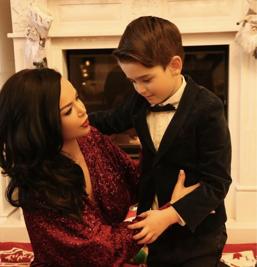 Këtë foto të Ponit e kupton çdo nënë që po i rrit fëmijët në epokën virtuale