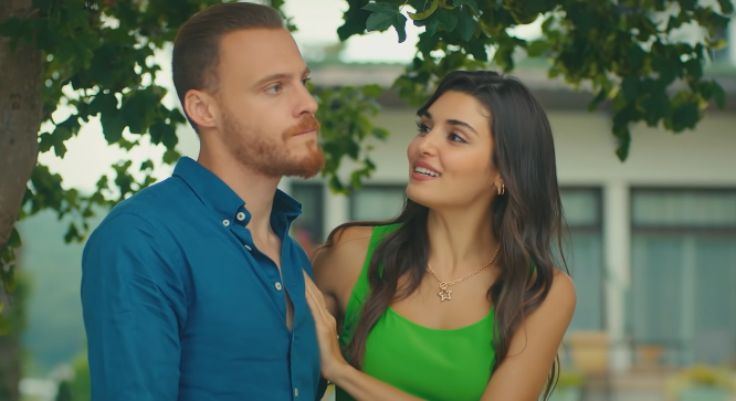 Eda dhe Serkan u japin të gjithëve lajmin e rëndësishëm, nesër në “Dashuria është në ajër”