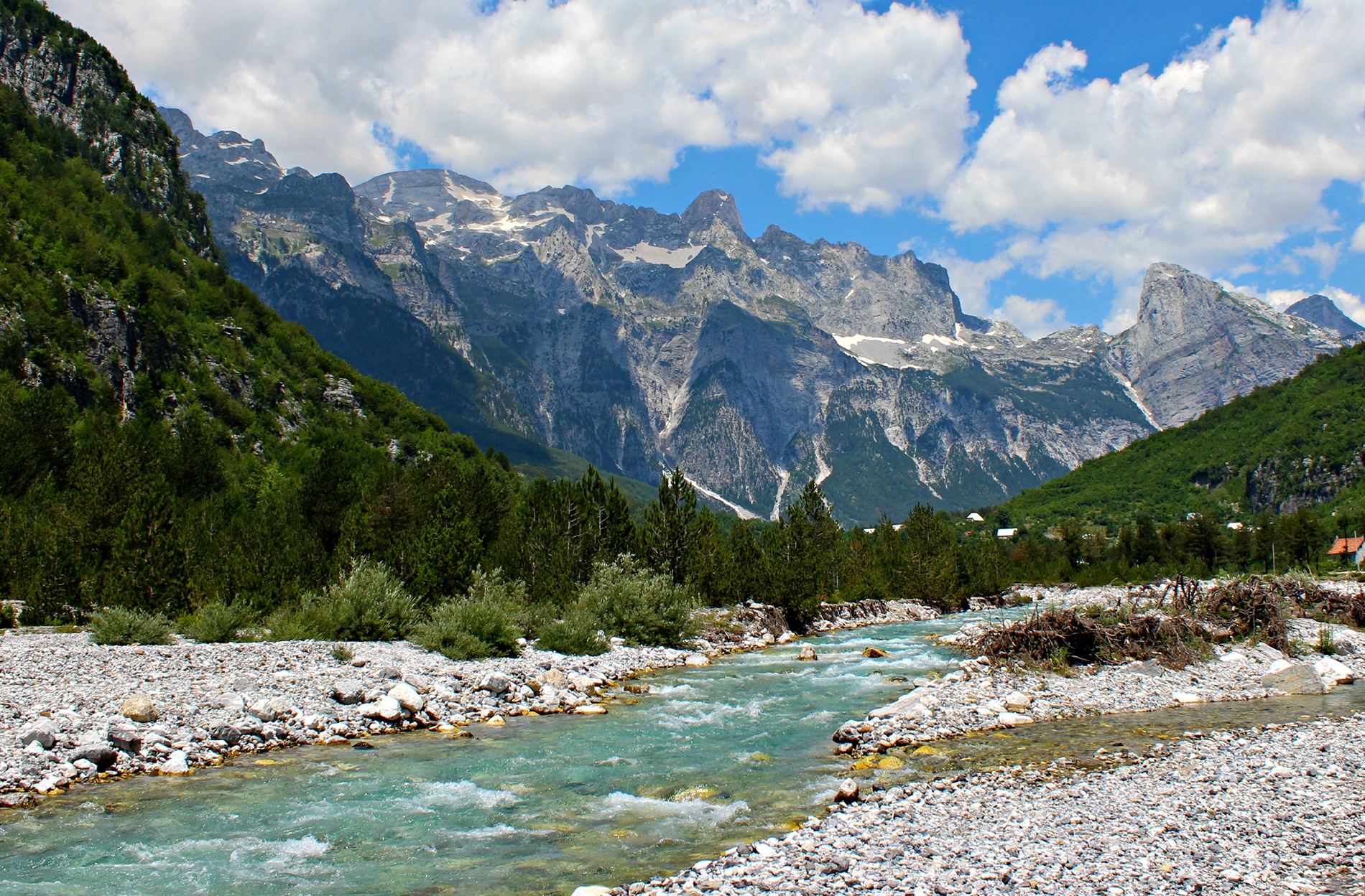 Moti për sot në vendin tonë