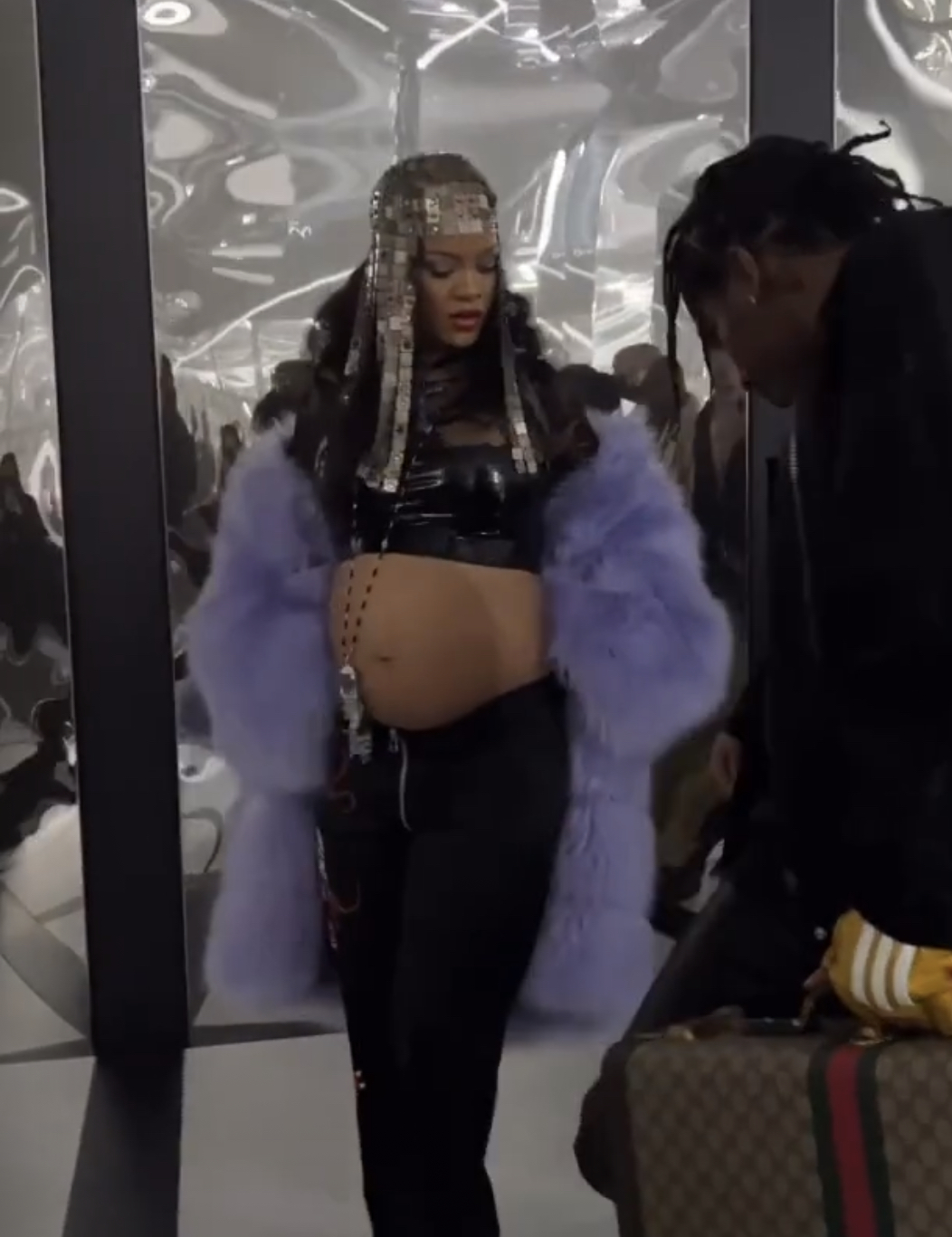 Rihanna dhe barku shkojnë në javën e modës në Milano