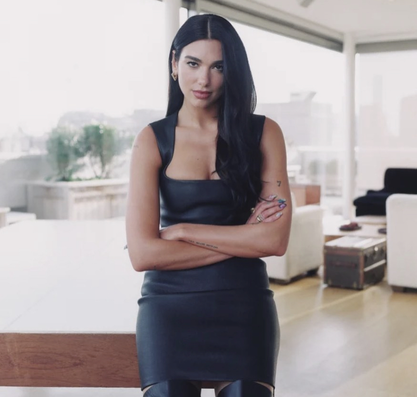 Dua Lipa për Financial Times: Mezi pres të kthehem në jug të Shqipërisë, po nxis njerëzit të shkojnë aty