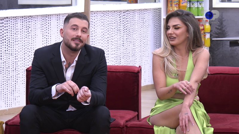 U bë ç’u bë, Donaldi nuk e la Trixën pa Shën Valentin