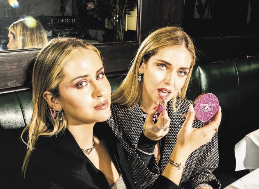 Si i thonë Kardashian në italisht? New York Times vë përballë klanet e motrave influencere