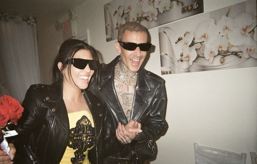 Kourtney Kardashian tregon si dukej dasma e saj pa letra, në Las Vegas