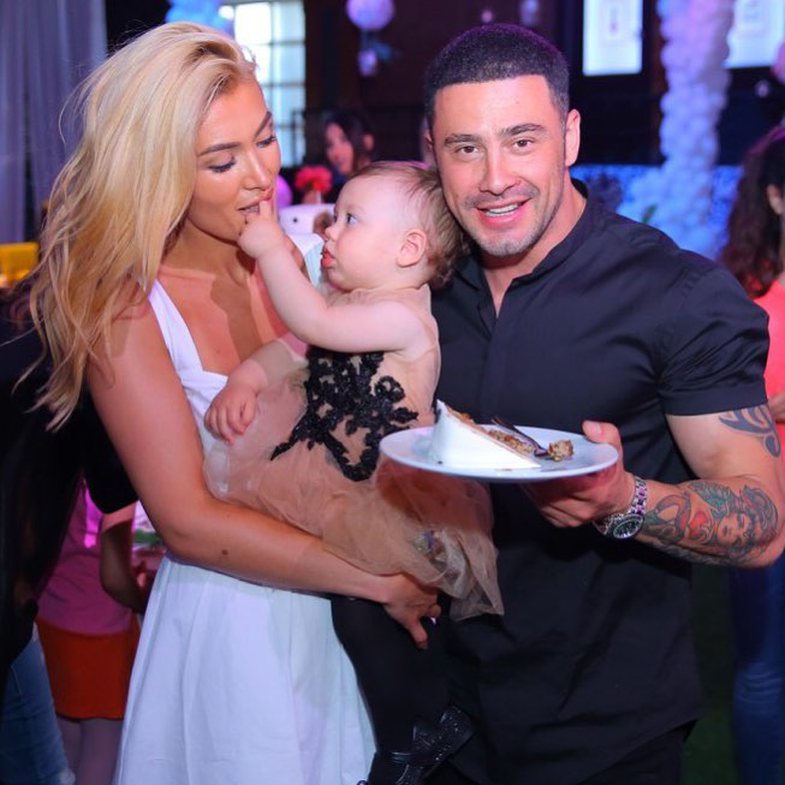 Nora dhe Roberti bëhen bashkë në Paris