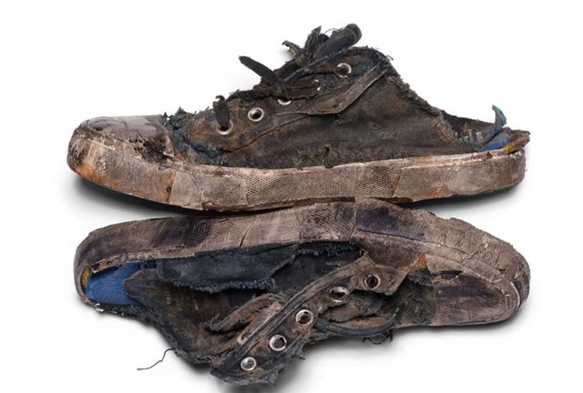 A janë atletet “e reja” të Balenciaga një shaka?