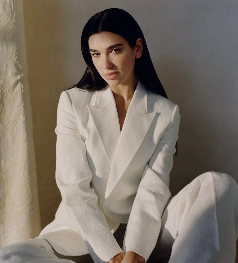 Dua Lipa flet për herë të parë rreth ndarjes nga Anwar Hadid: Jam mirë vetëm