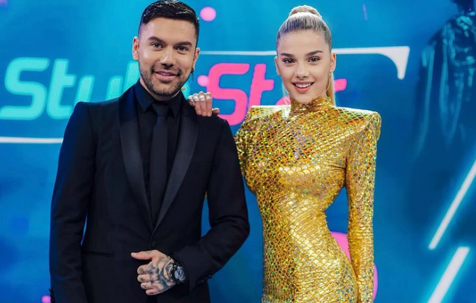 Edhe Arilena me Popin zihen, por ja kush e thyen akullin