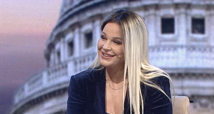 Nga magjia e televizionit tek koha që kalon me Mian, Rudinën kështu e shohim rrallë