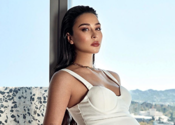 Nënë për herë të parë, Kristina Baki poston foton e parë të vogëlushes