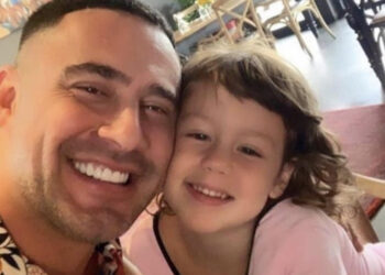 Roberti merr mesazhin më të bukur nga e bija dhe e ndau edhe me ne