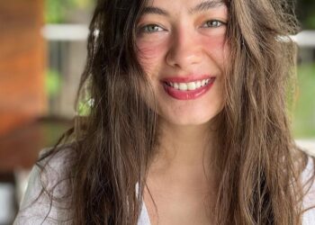 Neslihan Atagul fiton betejën me sëmundjen dhe rikthehet në ekran