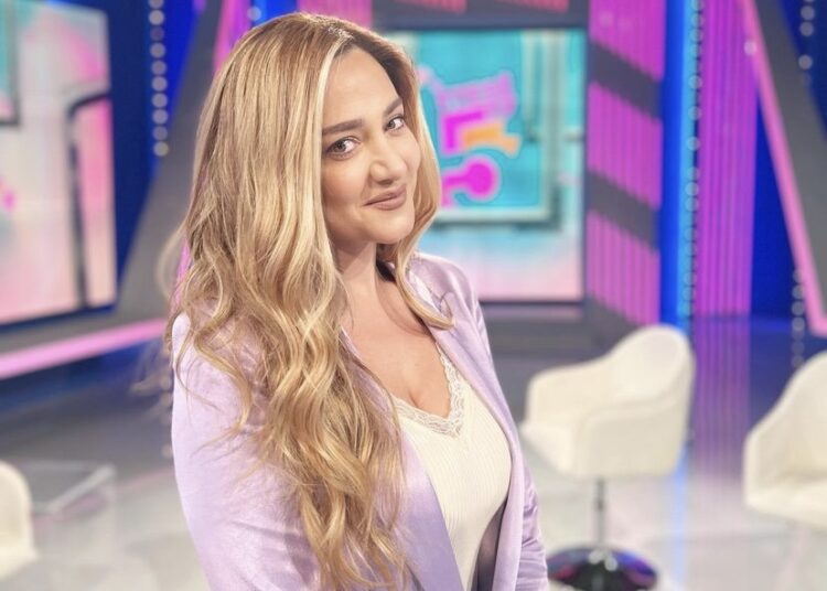 “Pse s’na ke thënë”, Bieta tregon si e pritën të afërmit lajmin e shtatzënisë