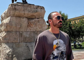 Blerim Destani rikthehet në Shqipëri dhe një dasmë të madhe e do, por…