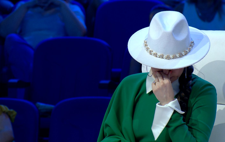 Shpërthen në lot Olta Boka, çfarë ndodhi në natën e 13 të Gjeniu i Vogël