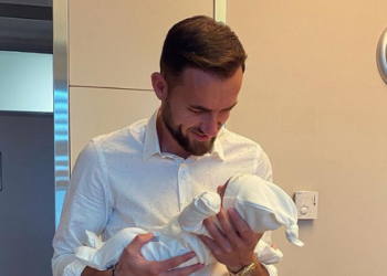 Sokol Cikalleshi bëhet baba për herë të dytë dhe ndan momentin më të bukur