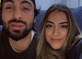 A nuk po e teprojnë pak ndjekësit me pyetjet ndaj Sarës?