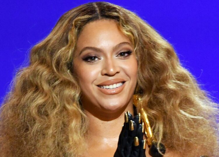Mirë se u riktheve! Beyonce publikon befasisht këngën e re