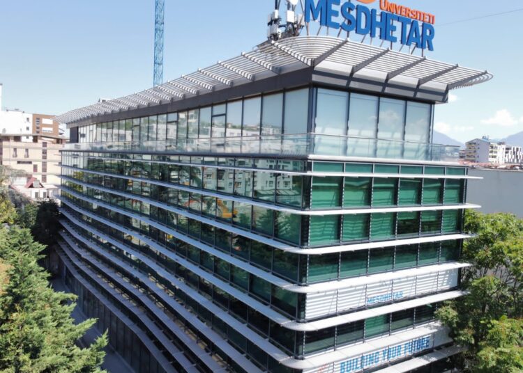 Oferta e re akademike, Universiteti Mesdhetar hap këtë vit për studentët fakultet të dedikuar për informatikën