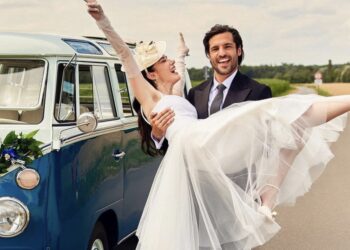 Martohet çifti i famshëm turk!