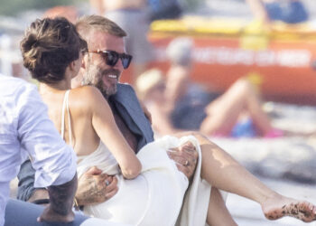 As ndarje, as lot, më në fund pamë një çift të lumtur me pushime: David dhe Victoria Beckham