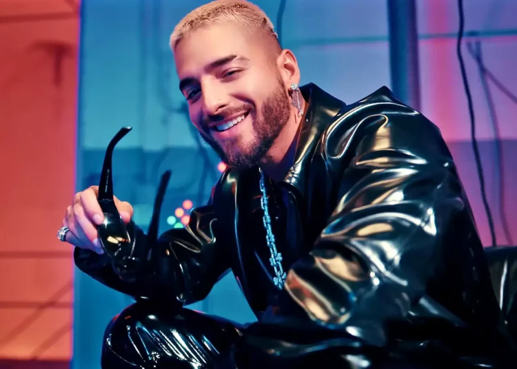 Bëri ç’bëri, u “martua” dhe Maluma!