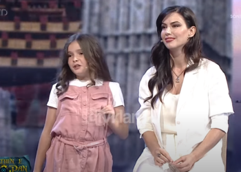 Valbona Selimllari si të gjithë mamatë, e bija tregon si e dënon kur bën gabime
