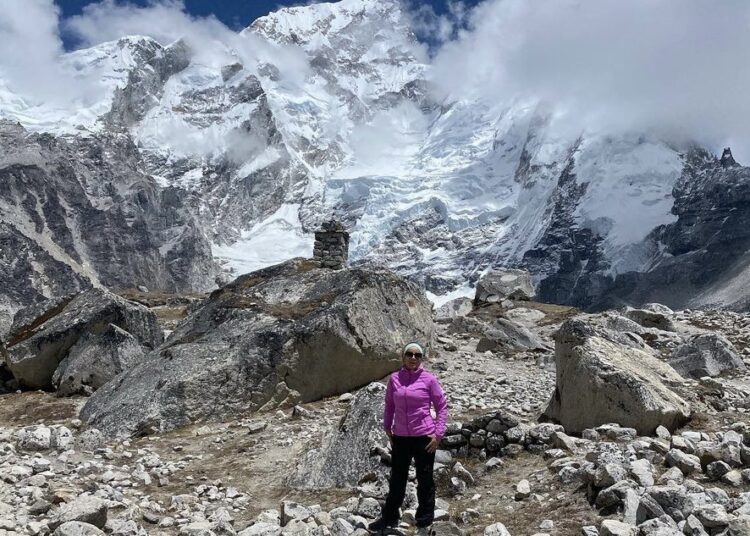 Beti Njuma u ngjit në Everest, por sa kushton një udhëtim i tillë? Plot 50 mijë euro!