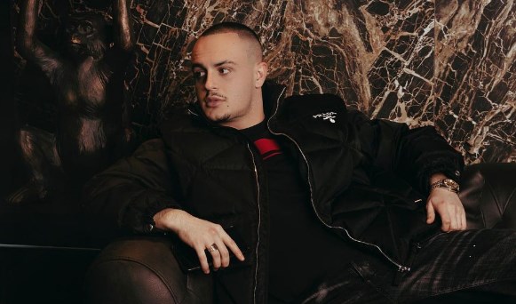 Prindërit e Don Xhonit më krenar se kurrë, i biri u bën dhuratë vilën luksoze