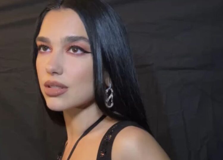 Dua Lipa nuk ndalet, thyen rekordin e radhës dhe hyn në historinë e muzikës!