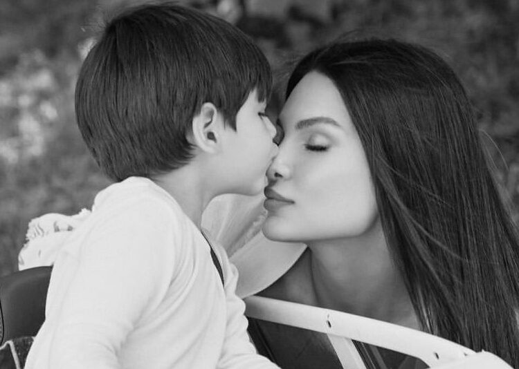 Shkurt e shqip, djali i Almedës e ka një arsye “të fortë” pse s’do të shkojë në shkollë!