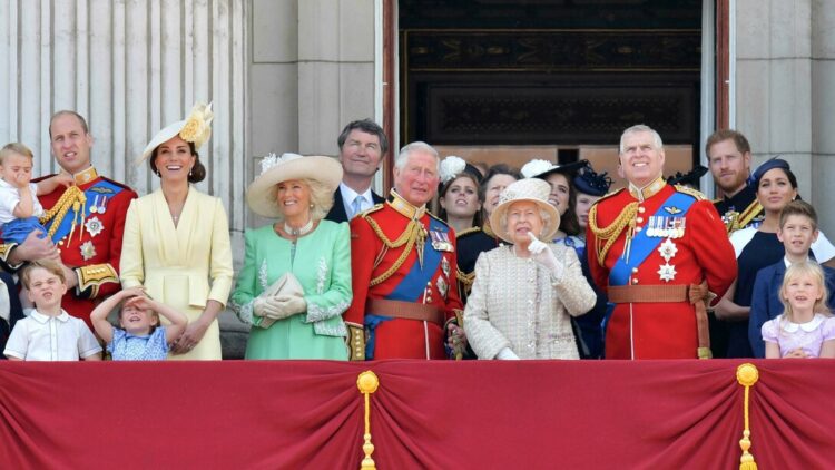 Pas vdekjes së Elisabeth II ndryshojnë titujt mbretërorë! Ja si do të quhen fëmijët e princ Harry-t!