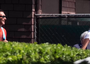 Pas skandalit të tradhtisë, Adam Levine del në publik me bashkëshorten dhe bëjnë sikur s’ka ndodhur asgjë