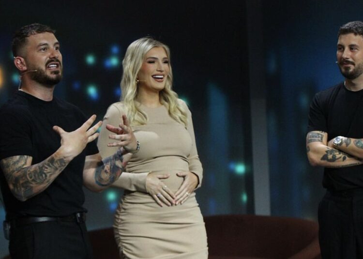 Në ditëlindjen e Donaldit dhe Romeos, urimi më i veçantë është ai i Sara Hoxhës!