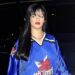 Qëndroi deri vonë me miqtë, Rihanna ndihmon stafin të pastrojë restorantin!