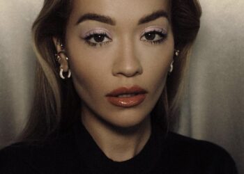 Rita po vjen? Jo, Rita është në Tiranë!