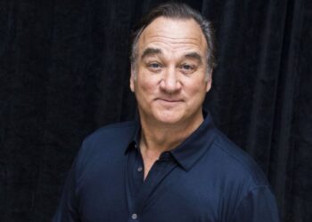 Jim Belushi po vjen në Tiranë!