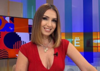 Një foto me duart e bashkuara postoi Fjodora Fjora dhe nisën lajmet