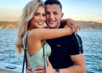 Marigona dhe Robin Krasniqi bëhen prindër për herë të parë