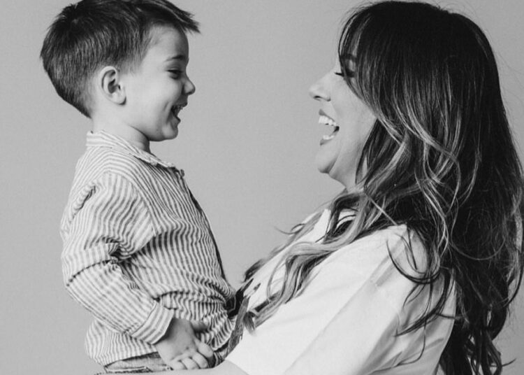 Dielli ka ditëlindjen dhe urimi i mami Arbanës na i shkriu zemrat!