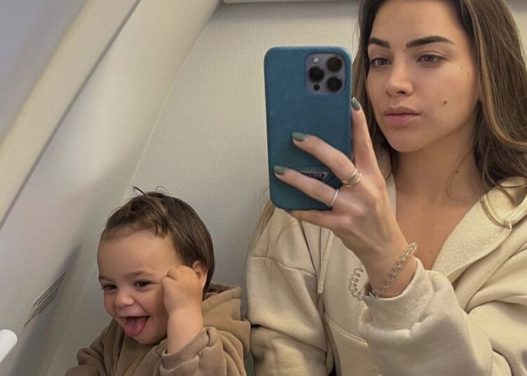 “Mami, mami”, fansja më e zjarrtë e Sarës është Poi!