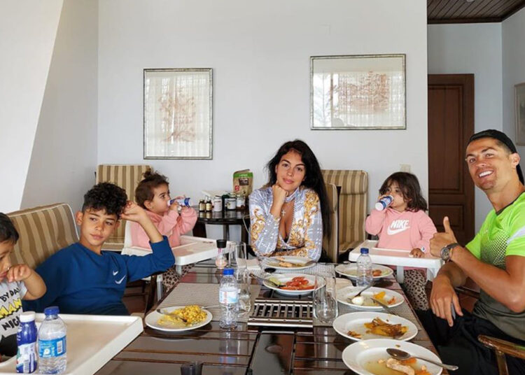 Cristiano Ronaldo dhe Georgina Rodriguez blejnë shtëpinë më të shtrenjtë në Portugali