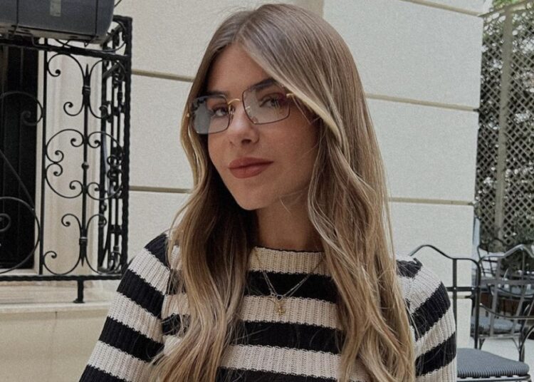 Sarah nuk i pret flokët, por gjeti mënyrën për t’iu bashkuar trendit të vjeshtës!