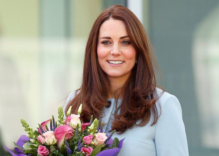 Kate Middleton shpallet gruaja më frymëzuese e vitit dhe lë pas Meghan Markle